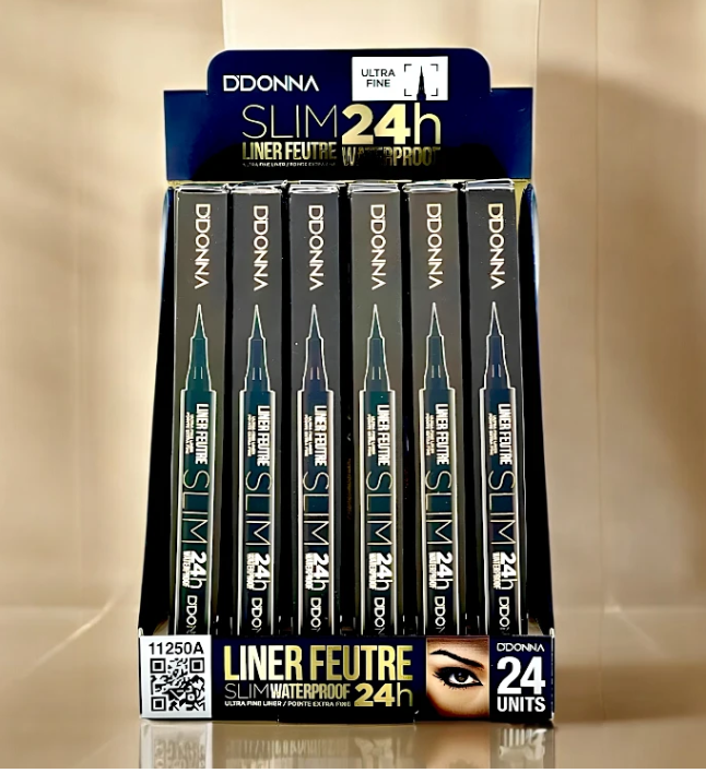 ✨ Eyeliner in Feltro Waterproof – Precisione e Intensità in un Solo Tratto! ✨