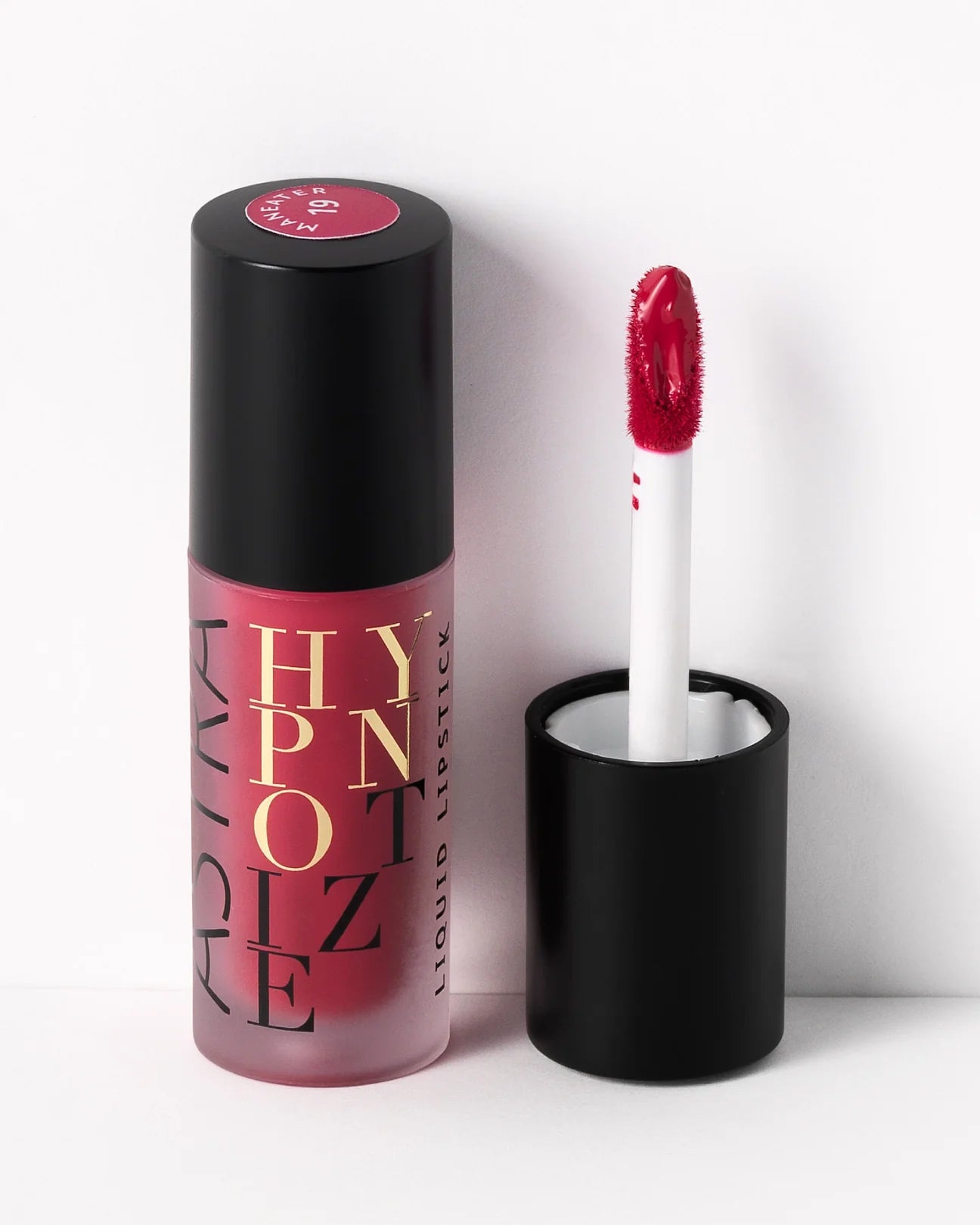 Astra Hypnotize Liquid Lipstick – Effetto Matte a Lunga Tenuta
